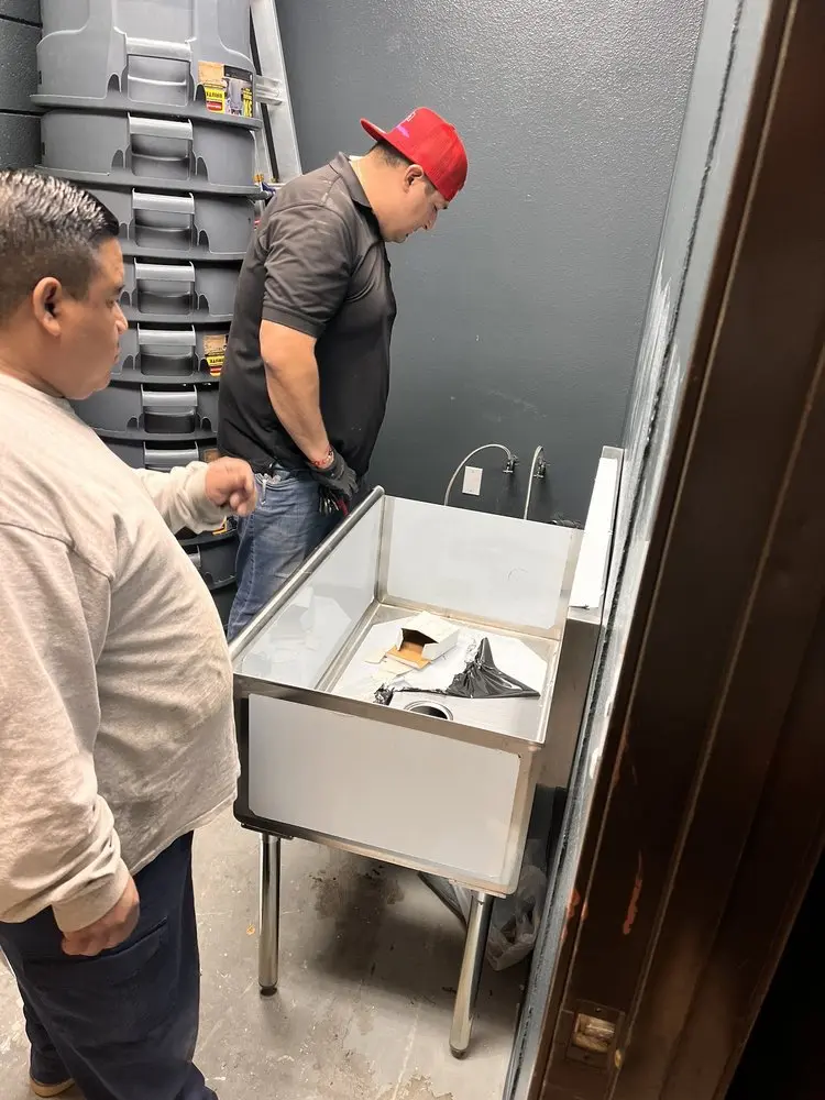 Commercial plumbing and sink installation in Central Thousand Oaks